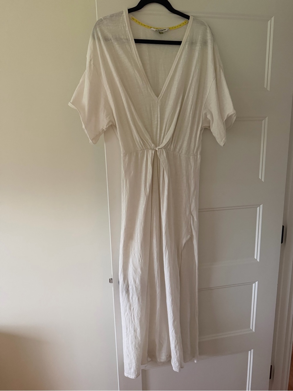 Celandine White V-Neck beach coverup dress with side slits size XS